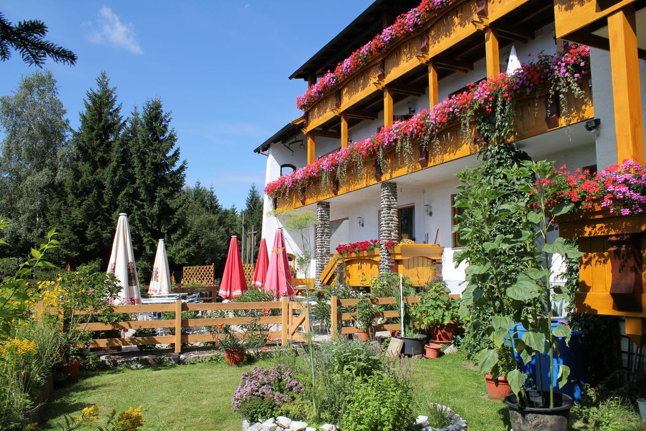 Hotel Kolmsteiner Hof Neukirchen beim Heiligen Blut Esterno foto