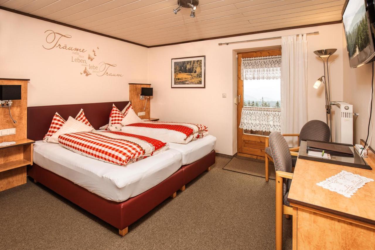 Hotel Kolmsteiner Hof Neukirchen beim Heiligen Blut Esterno foto